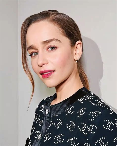 Emilia Clarke Bio, Age, Family, Height, Boyfriend, Net Worth,。